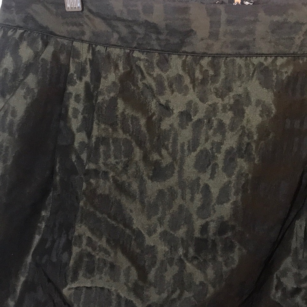 Green and black raffia animal print mini skirt - Picture 2 of 6